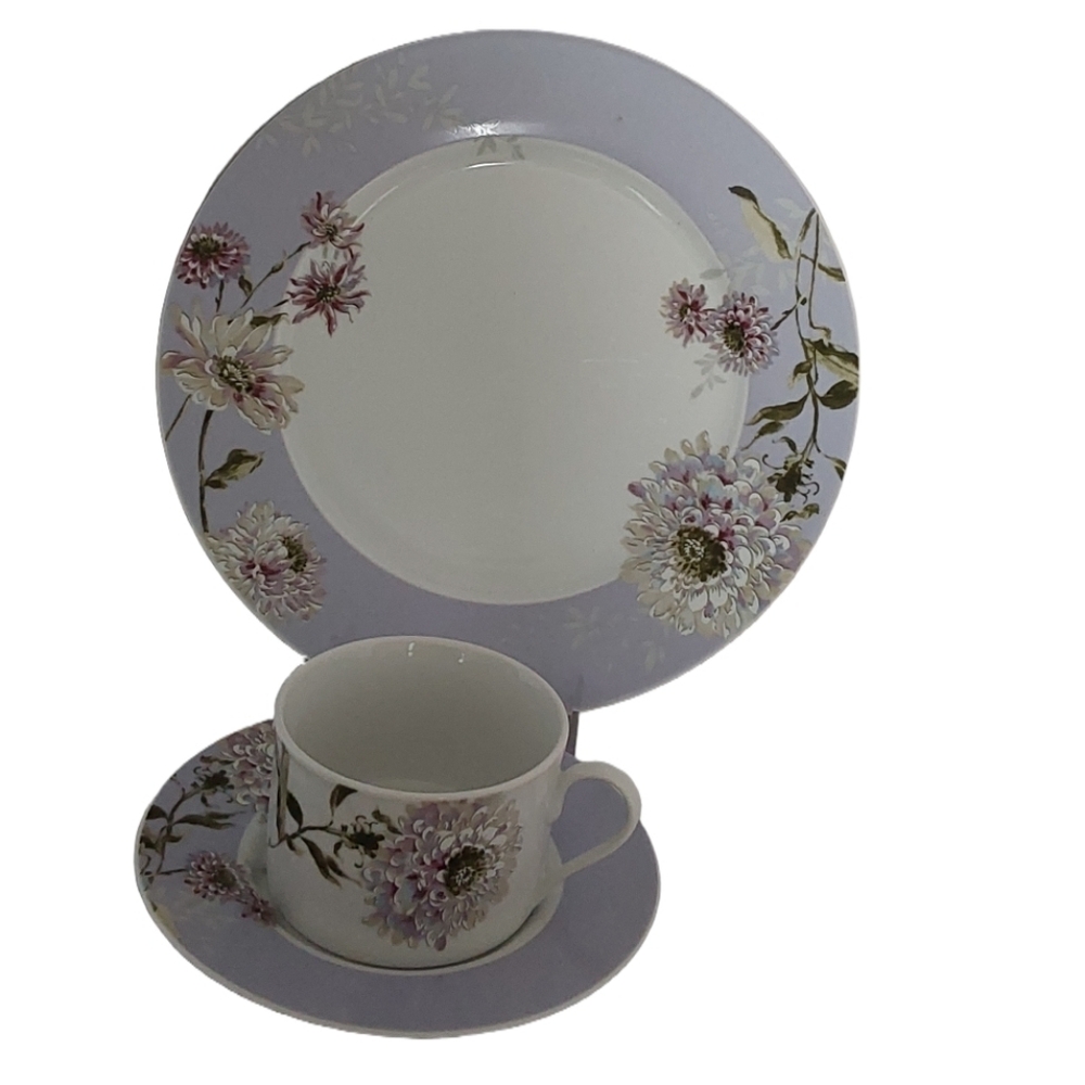 Mikasa Silk Floral Lavender Purple and White Dinnerware 3 Piece Place Setting